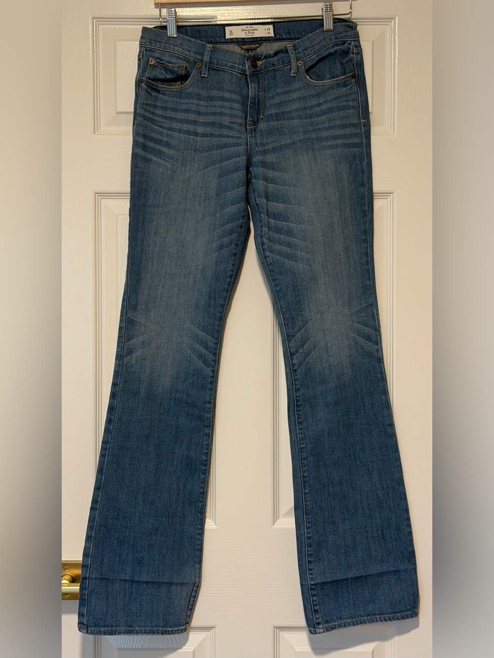 Women’s Abercrombie & Fitch Emma Jeans Low Rise Bootcut Size 6/28